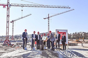 Der Grundstein zum neuen Stadion liegt. Hier entsteht die neue Heimat des SC (Foto: Achim Keller)